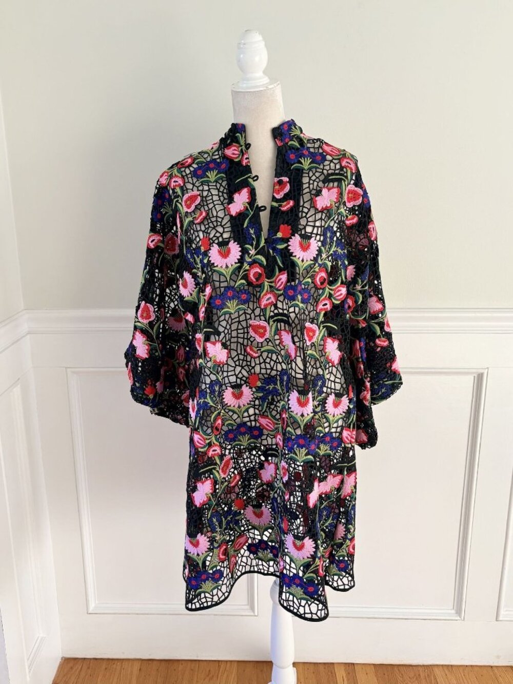 La Vie Style House NWT No. 0316 Black Net Floral Lace Mini Caftan